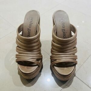 Pedro Garcia wedges